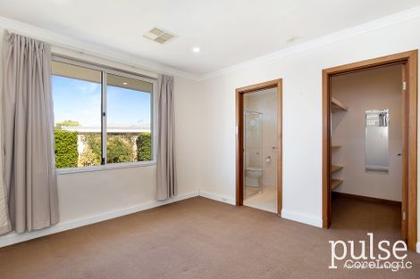 Property photo of 6 Weir Place Bateman WA 6150