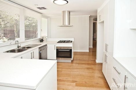 Property photo of 4 Glen Tower Drive Glen Waverley VIC 3150