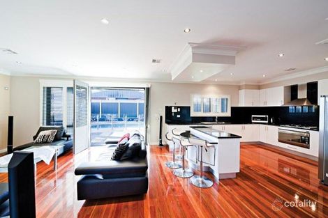 Property photo of 16 Lyking Street Pascoe Vale VIC 3044