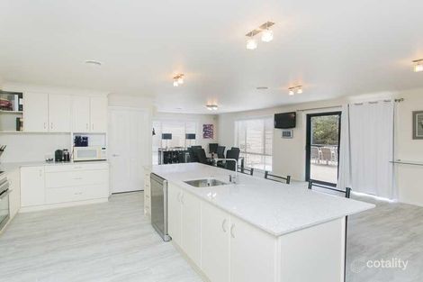 Property photo of 176 Halloran Drive Jerrabomberra NSW 2619