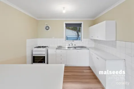 Property photo of 11 McIntosh Street Mount Gambier SA 5290