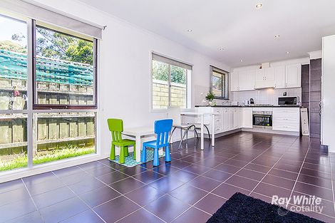 Property photo of 2/5 Binding Avenue Cranbourne VIC 3977