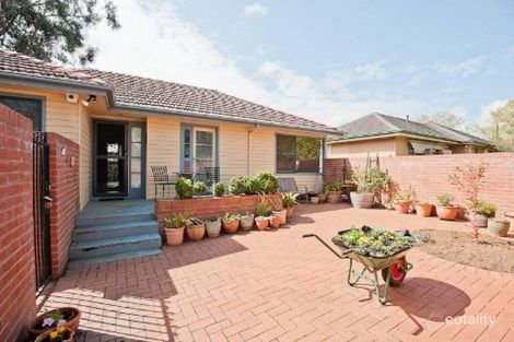 Property photo of 66 Boolimba Crescent Narrabundah ACT 2604
