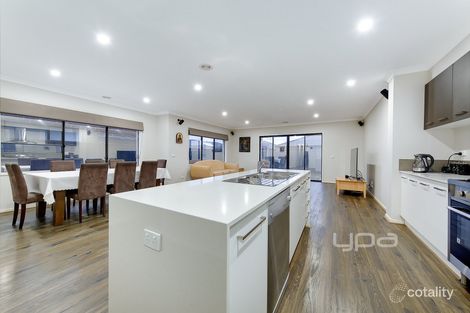 Property photo of 23 Moore Drive Fraser Rise VIC 3336