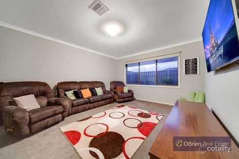 Property photo of 19 McEwan Drive Cranbourne East VIC 3977