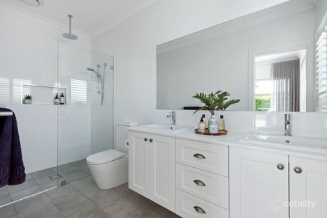 Property photo of 6 Macquarie Drive Burrill Lake NSW 2539