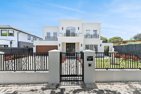 Property photo of 33 Johnson Drive Glen Waverley VIC 3150