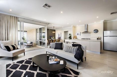 Property photo of 15 Solandri Bend Banksia Grove WA 6031