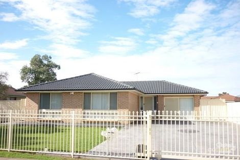 Property photo of 29 Falcon Circuit Green Valley NSW 2168