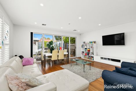 Property photo of 61 Elphin Street Newport VIC 3015