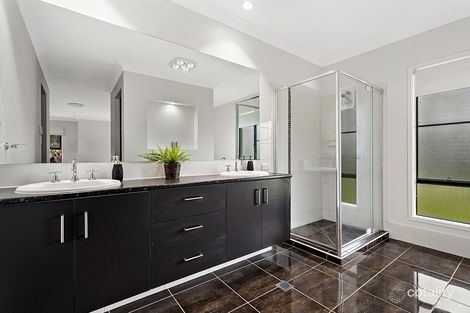 Property photo of 40-44 Bowerbird Close Greenbank QLD 4124