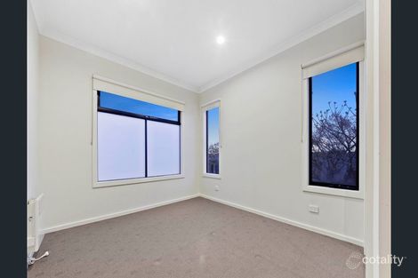 Property photo of 17 Tumstone Lane Williams Landing VIC 3027