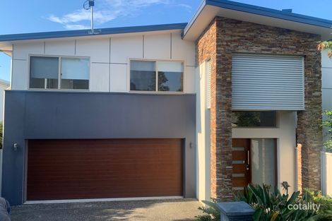 85 Pohlman St, Southport, QLD 4215