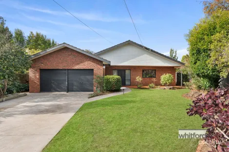 Property photo of 3 Aringa Avenue Highton VIC 3216