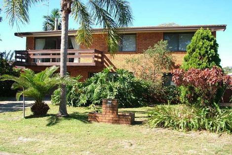 14 Banksia Pde, Tuncurry, NSW 2428