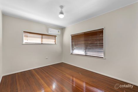 Property photo of 12 Rosella Street Slade Point QLD 4740