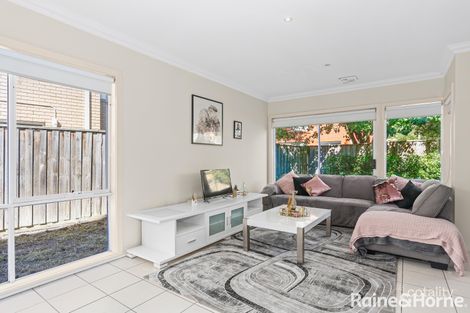 Property photo of 4 Viewbank Circuit Roxburgh Park VIC 3064