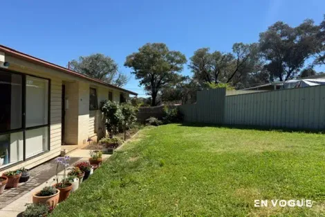 Property photo of 6 Bolton Place Wanniassa ACT 2903