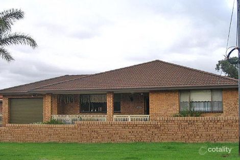 24 Napoleon Rd, Greenacre, NSW 2190