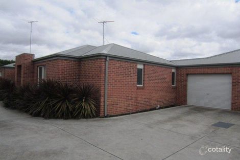 Property photo of 2/24 Seabeach Parade North Shore VIC 3214