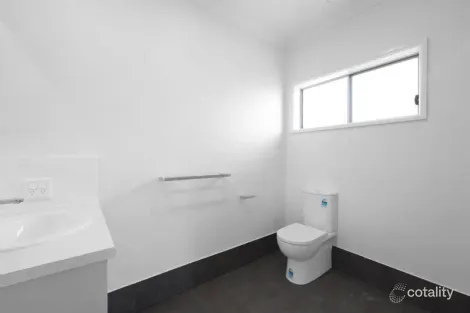 Property photo of 38 Somerset Drive Andergrove QLD 4740