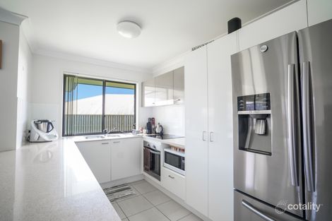 Property photo of 27 Parklands Boulevard Wondunna QLD 4655