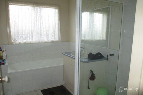 Property photo of 25 Dartmoor Drive Cranbourne East VIC 3977