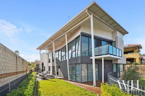 Property photo of 9 Kent Street Bicton WA 6157