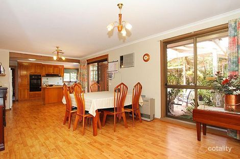 Property photo of 1 Barrine Way Taylors Lakes VIC 3038