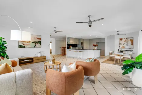 Property photo of 32 Daphne Drive Redlynch QLD 4870