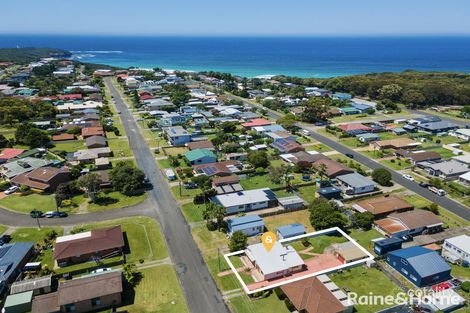 Property photo of 4 Hollywood Avenue Ulladulla NSW 2539