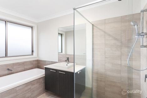 Property photo of 5 Sirocco Drive Wadalba NSW 2259