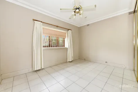 Property photo of 19 Hillcrest Avenue Ashfield NSW 2131