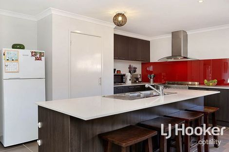 Property photo of 11 Whitecaps Avenue Point Cook VIC 3030