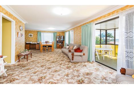 Property photo of 43 Aminya Street Mansfield QLD 4122