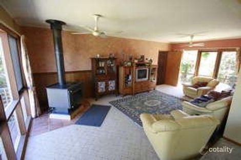 Property photo of 2 Drake Court Bunyip VIC 3815