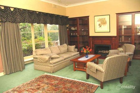 Property photo of 1 Glenard Drive Eaglemont VIC 3084