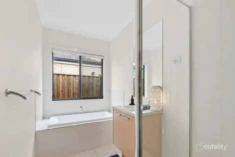 Property photo of 21 Bruny Drive Tarneit VIC 3029