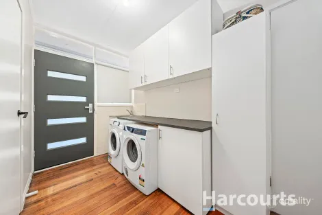 Property photo of 1/8 Litchfield Avenue Ferntree Gully VIC 3156