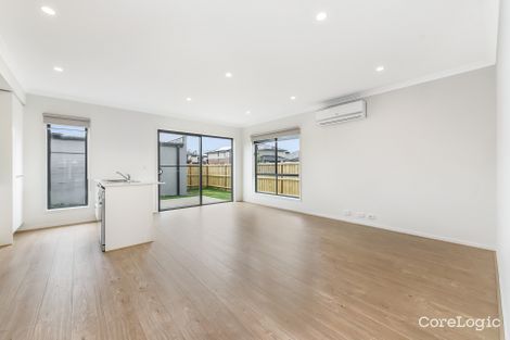 Property photo of 1 Aileron Alley Cranbourne North VIC 3977