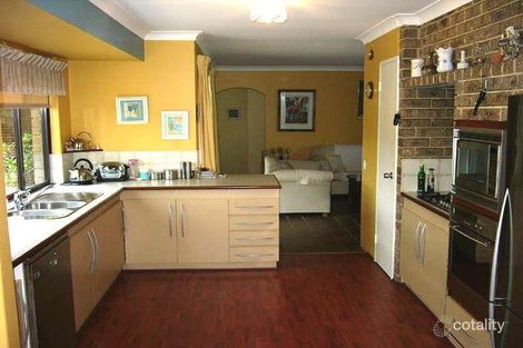 102 Meadowview Dr, Ballajura, WA 6066