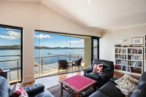 Property photo of 2/27 Kurrawa Avenue Point Clare NSW 2250