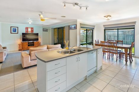 Property photo of 3 Gracehill Mews Cranbourne VIC 3977