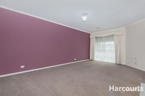 Property photo of 10 Barina Way Mill Park VIC 3082