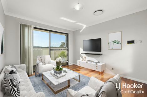 Property photo of 5 Rainham Circuit West Hoxton NSW 2171