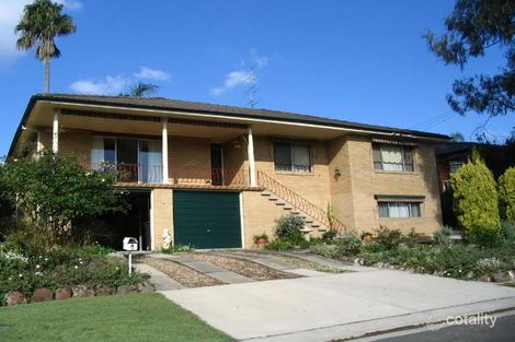 8 Gayton Cl, Warners Bay, NSW 2282