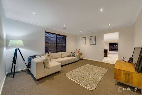 Property photo of 41 Belvedere Drive Pakenham VIC 3810