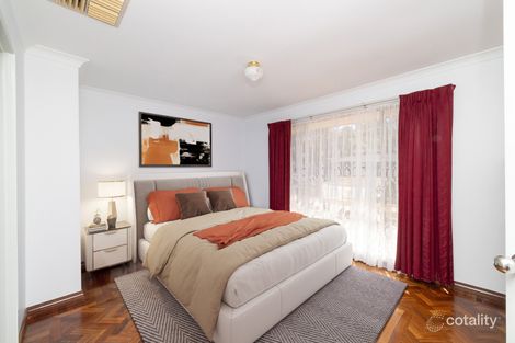 Property photo of 26 Guinivere Way Camillo WA 6111