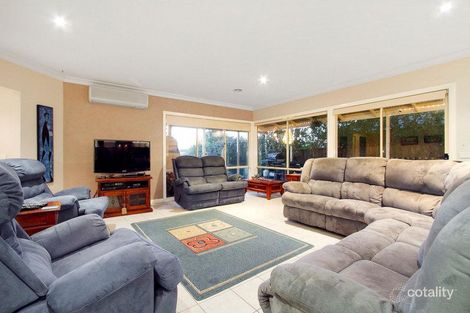 Property photo of 12 Sherman Court Berwick VIC 3806