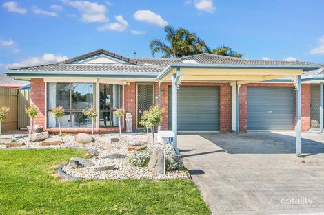 10 Coonawarra Cl, Woodcroft, SA 5162